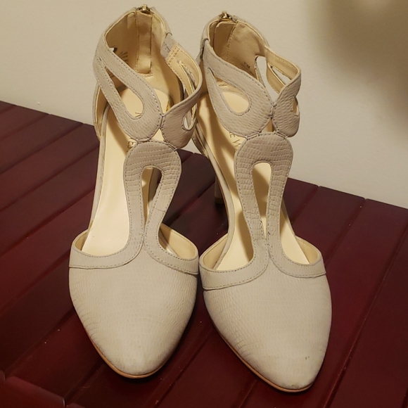 Nine West Shoes - Picture 3 of 3